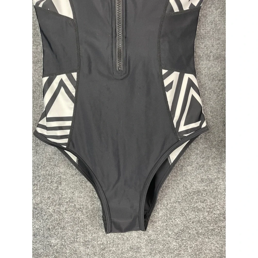 AXESEA One Piece Swimsuit Kids Size 4 Black Excellent Long Sleeve Rash Guard